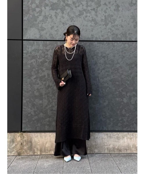 allureville(アルアバイル)の「サテンイージーパンツ(その他パンツ・レディース・ベージュ/ブラック/キャメル・2/1)」の10枚目の写真