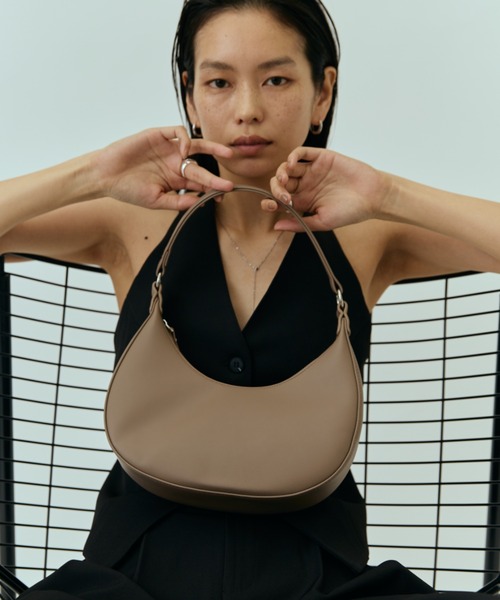 DRWCYS（ドロシーズ）の「ムーンミニハンドバッグ（ハンドバッグ・レディース・ライトブラウン/ブラック・FREE）」の7枚目の写真