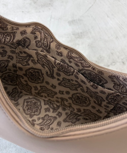 DRWCYS（ドロシーズ）の「ムーンミニハンドバッグ（ハンドバッグ・レディース・ライトブラウン/ブラック・FREE）」の14枚目の写真