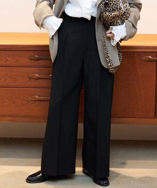 OUTDOOR PRODUCTS(アウトドアプロダクツ)の「≪ WEB限定追加 ≫ORDINARY タックワイドスラックス(スラックス・レディース・ブラック・40/38/36/34)」の7枚目の写真