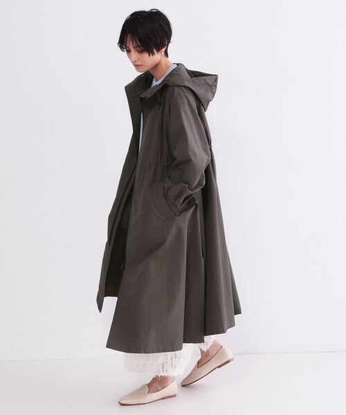 OPAQUE.CLIP(オペークドットクリップ)の「撥水フードZIPロングコート【洗濯機OK】(その他アウター・レディース・オフホワイト/チャコールグレー・42/40/38)」の8枚目の写真