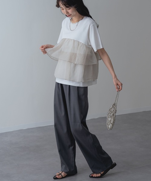 SABUROKU(サブロク)の「【SABUROKU】シアー感 のある フリル で華やぐ デザイン 半袖 Tシャツ(Tシャツ/カットソー・レディース・ベージュ/グレー/ブラック・M)」の6枚目の写真