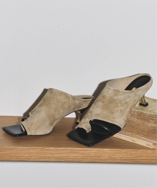 GRISE（グリーズ）の「《追加2》GRISE5cmレザースクエアソフトトング（サンダル・レディース・シルバー/ベージュ・LARGE/X-LARGE/SMALL）」の5枚目の写真