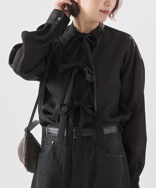 journal standard L'essage(ジャーナルスタンダードレサージュ)の「シアーサテンリボンブラウス(シャツ/ブラウス・レディース・ブラック/ホワイト/サックスブルー・FREE)」の1枚目の写真