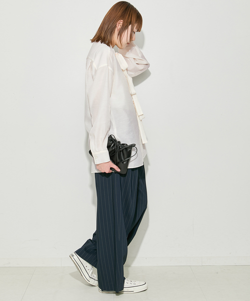 journal standard L'essage(ジャーナルスタンダードレサージュ)の「シアーサテンリボンブラウス(シャツ/ブラウス・レディース・ブラック/ホワイト/サックスブルー・FREE)」の11枚目の写真