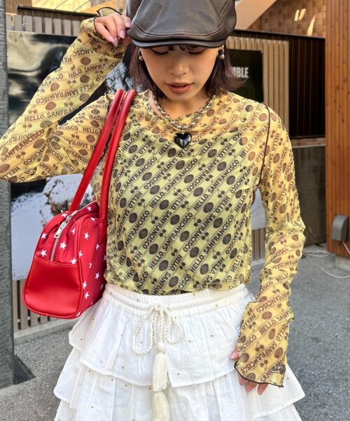 HELLO.SANFRANCISCO(ハローサンフランシスコ)の「【HELLO.SANFRANCISCO/ハローサンフランシスコ】チェリー柄シアープリントTEE(Tシャツ/カットソー・レディース・レッド/ブラウン/ブラック・ONE SIZE)」の3枚目の写真