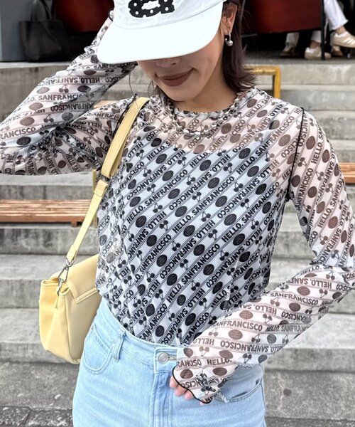 HELLO.SANFRANCISCO(ハローサンフランシスコ)の「【HELLO.SANFRANCISCO/ハローサンフランシスコ】チェリー柄シアープリントTEE(Tシャツ/カットソー・レディース・レッド/ブラウン/ブラック・ONE SIZE)」の1枚目の写真