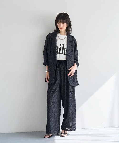 meilmada（メイルマダ）の「ビッグロゴプリントTシャツ（Tシャツ/カットソー・レディース・ホワイト/ベージュ/チャコールグレー・FREE）」の11枚目の写真