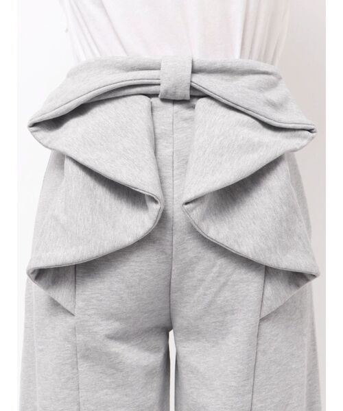 CALNAMUR(カルナムール)の「バックリボンスウェットパンツ(その他パンツ・レディース・ライトグレー/ベージュ・SMALL/MEDIUM)」の10枚目の写真