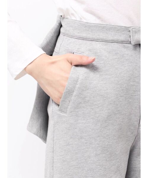 CALNAMUR(カルナムール)の「バックリボンスウェットパンツ(その他パンツ・レディース・ライトグレー/ベージュ・SMALL/MEDIUM)」の9枚目の写真
