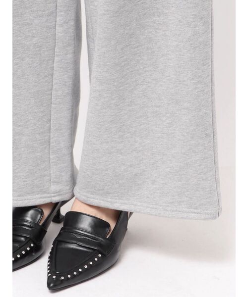 CALNAMUR(カルナムール)の「バックリボンスウェットパンツ(その他パンツ・レディース・ライトグレー/ベージュ・SMALL/MEDIUM)」の8枚目の写真