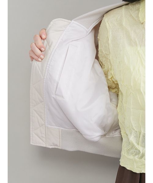 Mila Owen(ミラオーウェン)の「ショートMA-1(MA-1・レディース・ピンク/ブラック/アイボリー・F)」の10枚目の写真