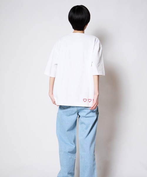 INTER FACTORY(インターファクトリー)の「あやせりんて ハート刺繍Tシャツ(Tシャツ/カットソー・レディース・ホワイト/ブラック・LARGE/SMALL/MEDIUM)」の17枚目の写真