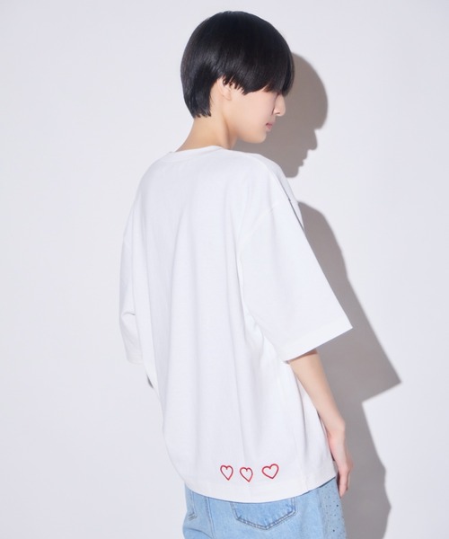 INTER FACTORY(インターファクトリー)の「あやせりんて ハート刺繍Tシャツ(Tシャツ/カットソー・レディース・ホワイト/ブラック・LARGE/SMALL/MEDIUM)」の8枚目の写真