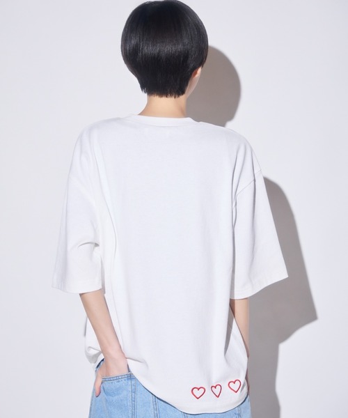 INTER FACTORY(インターファクトリー)の「あやせりんて ハート刺繍Tシャツ(Tシャツ/カットソー・レディース・ホワイト/ブラック・LARGE/SMALL/MEDIUM)」の9枚目の写真