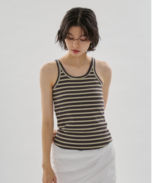 emmi(エミ)の「カップインボーダータンクトップ(タンクトップ・レディース・アイボリー/チャコールグレー・F)」の1枚目の写真