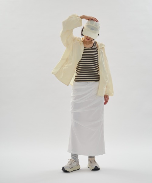 emmi(エミ)の「カップインボーダータンクトップ(タンクトップ・レディース・アイボリー/チャコールグレー・F)」の6枚目の写真