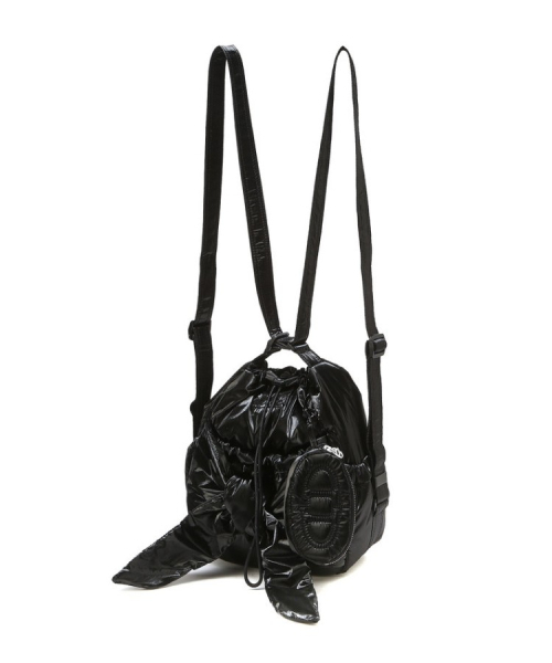 athe（アテ）の「[RUBAN] グロッシーブラックリボンバックパック兼ショルダーバッグ MINI AABA6FF40BK（ショルダーバッグ・レディース・ブラック・FREE）」の4枚目の写真