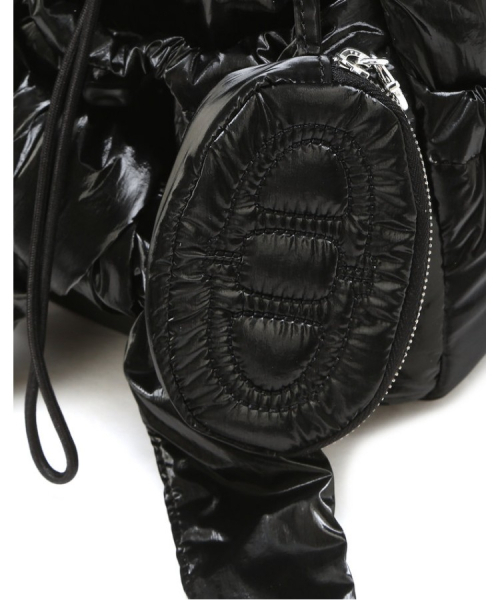 athe（アテ）の「[RUBAN] グロッシーブラックリボンバックパック兼ショルダーバッグ MINI AABA6FF40BK（ショルダーバッグ・レディース・ブラック・FREE）」の9枚目の写真