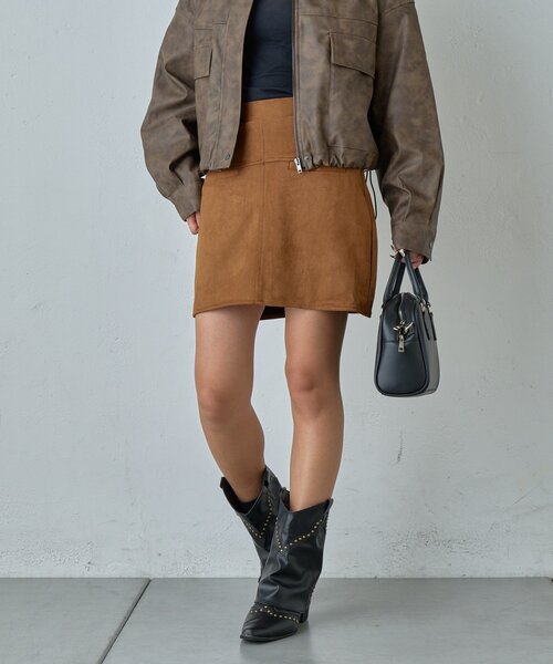 goocy(グーシー)の「スエード切替ショートスカート(スカート・レディース・ブラウン/ダークブラウン・FREE)」の1枚目の写真