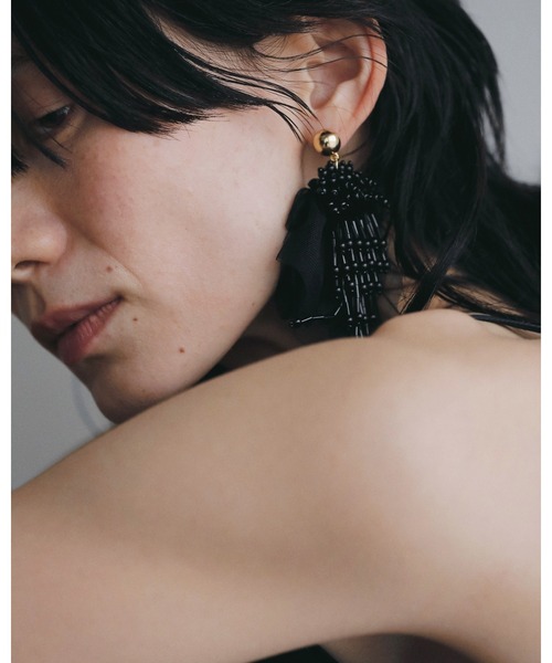 anuke（アンヌーク）の「Tulle x Beads Pierce（ピアス（両耳用）・レディース・ブルー系その他/ブラック・FREE）」の9枚目の写真