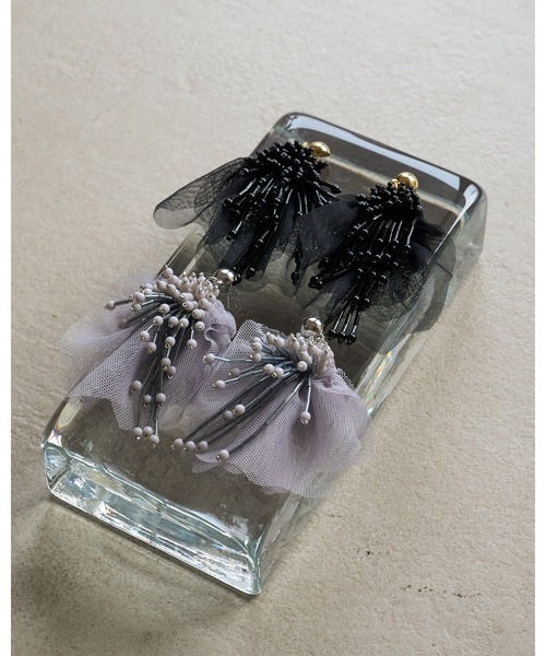 anuke（アンヌーク）の「Tulle x Beads Pierce（ピアス（両耳用）・レディース・ブルー系その他/ブラック・FREE）」の12枚目の写真