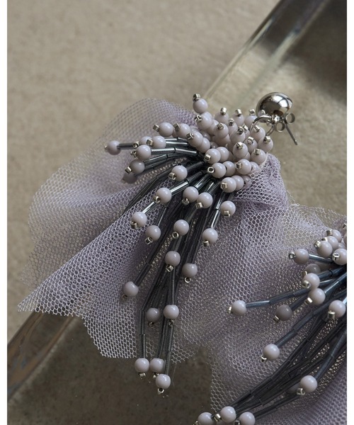 anuke（アンヌーク）の「Tulle x Beads Pierce（ピアス（両耳用）・レディース・ブルー系その他/ブラック・FREE）」の3枚目の写真