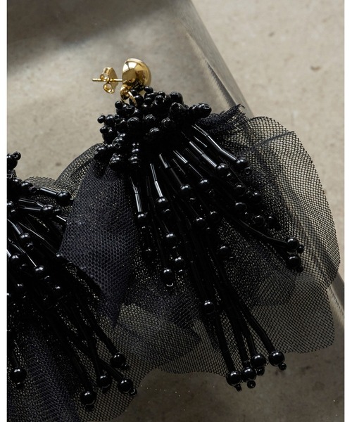 anuke（アンヌーク）の「Tulle x Beads Pierce（ピアス（両耳用）・レディース・ブルー系その他/ブラック・FREE）」の4枚目の写真