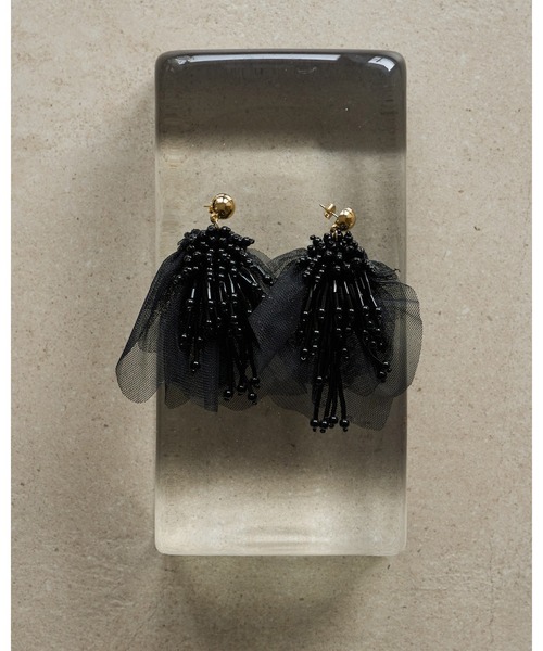 anuke（アンヌーク）の「Tulle x Beads Pierce（ピアス（両耳用）・レディース・ブルー系その他/ブラック・FREE）」の6枚目の写真