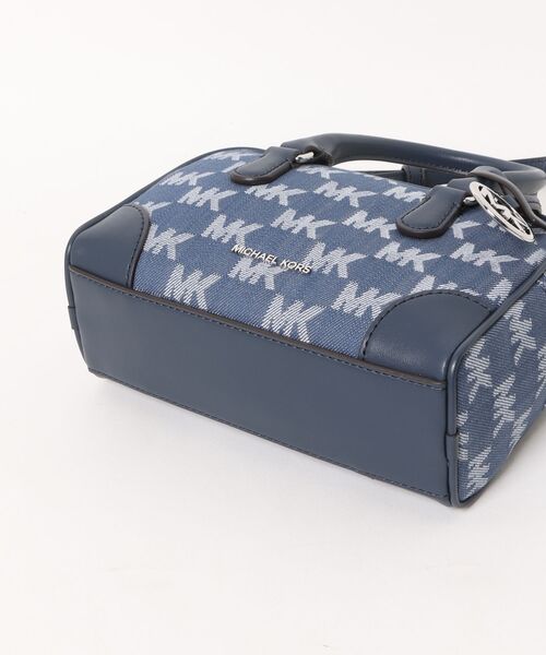 MICHAEL KORS(マイケルコース)の「THOMPSON XS SATCHEL XBODY Crossbody(ショルダーバッグ・レディース・ブルー系・FREE)」の3枚目の写真