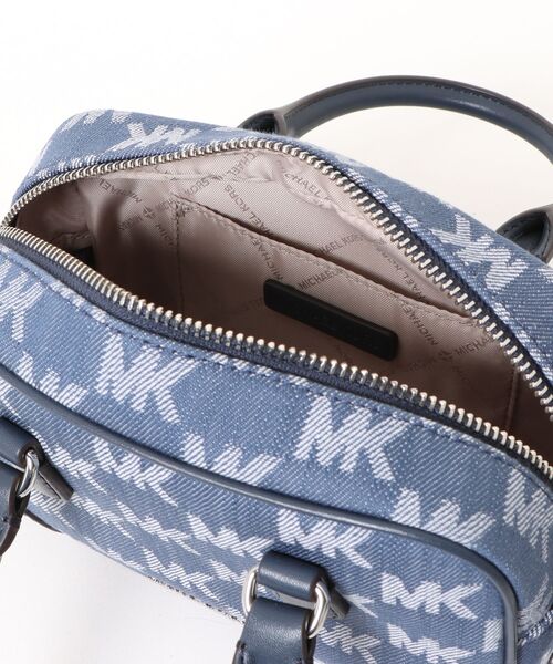 MICHAEL KORS(マイケルコース)の「THOMPSON XS SATCHEL XBODY Crossbody(ショルダーバッグ・レディース・ブルー系・FREE)」の4枚目の写真