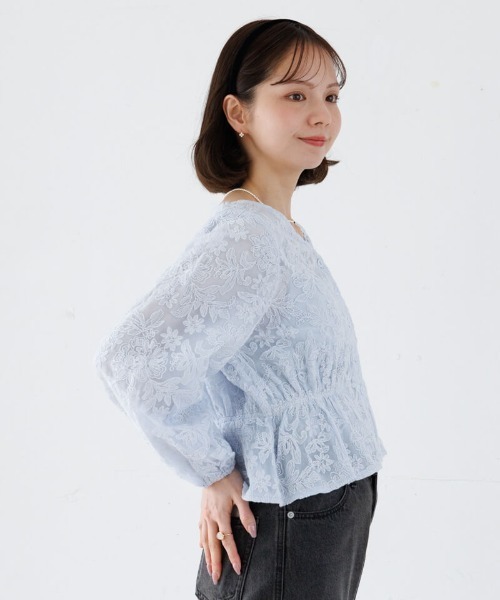 flower(フラワー)の「ブロッサムシアートップ(シャツ/ブラウス・レディース・ホワイト/ピンク/ブルー・FREE)」の5枚目の写真