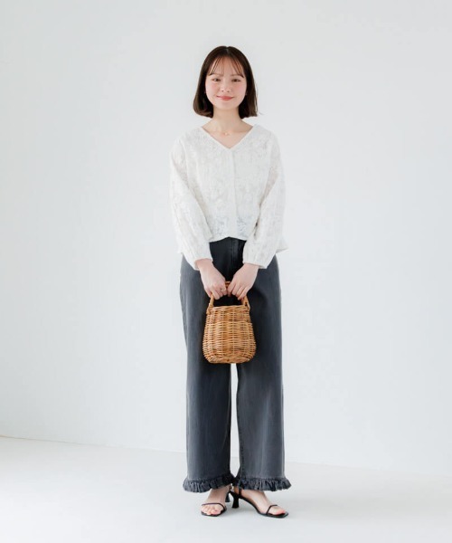 flower(フラワー)の「ブロッサムシアートップ(シャツ/ブラウス・レディース・ホワイト/ピンク/ブルー・FREE)」の15枚目の写真