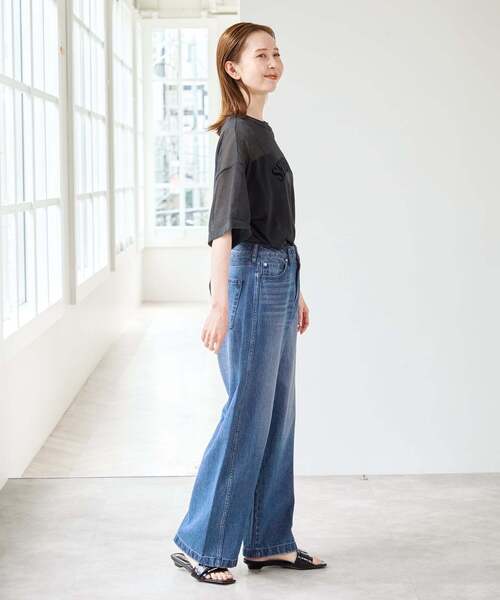 U by SPICK&SPAN（ユーバイスピックアンドスパン）の「シアーロゴニットTEE（ニット/セーター・レディース・ホワイト/ブラウン/ピンク/チャコールグレー・FREE）」の9枚目の写真