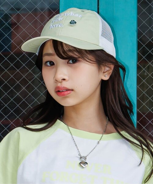 algy（アルジー）の「プレート付きメッシュキャップ（キャップ・キッズ・ライム/ピンク/ブラック/オフホワイト・SMALL/MEDIUM）」の3枚目の写真