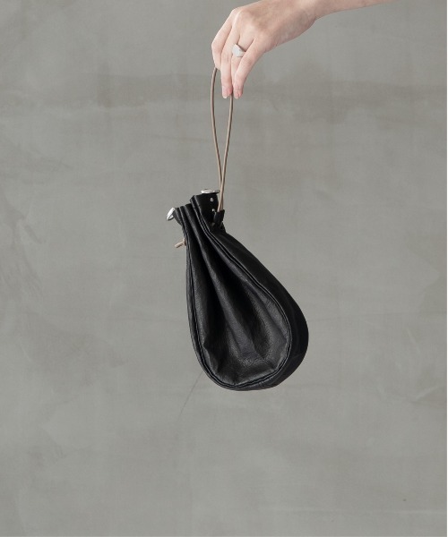 Senti(センティ)の「SENTI Dyneema Leather MEDICINE BAG M / 超軽量ダイニーマレザー メディスンバッグ M(ショルダーバッグ・メンズ・ブラック系その他/ブラック・FREE)」の12枚目の写真