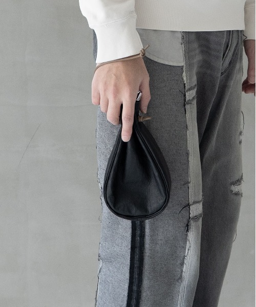 Senti(センティ)の「SENTI Dyneema Leather MEDICINE BAG M / 超軽量ダイニーマレザー メディスンバッグ M(ショルダーバッグ・メンズ・ブラック系その他/ブラック・FREE)」の16枚目の写真