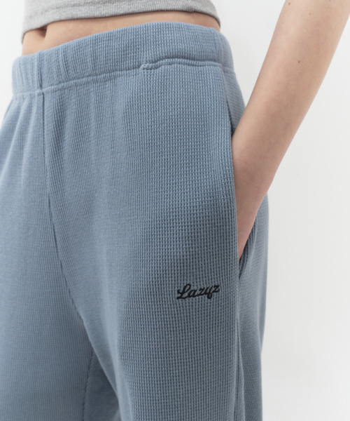 LAZYZ（レイジジ）の「ベイクドワッフルラウンジストリングパンツ（5色展開）（スウェットパンツ・レディース・ブラウン/ライトグレー/オリーブ/エメラルドブルー/イエロー・FREE）」の10枚目の写真