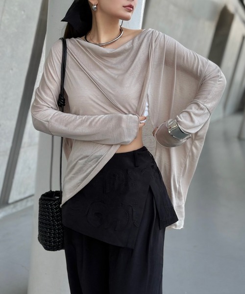 LAULEN(ローレン)の「drape neck slit nuance tops /ドレープネックスリットニュアンス長袖トップス(Tシャツ/カットソー・レディース・ブルー/ベージュ/イエロー/ブラック/アイボリー・FREE)」の4枚目の写真