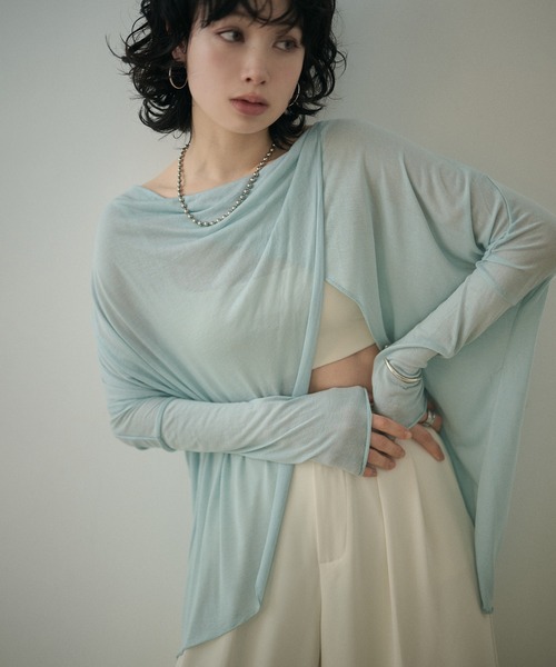 LAULEN(ローレン)の「drape neck slit nuance tops /ドレープネックスリットニュアンス長袖トップス(Tシャツ/カットソー・レディース・ブルー/ベージュ/イエロー/ブラック/アイボリー・FREE)」の7枚目の写真