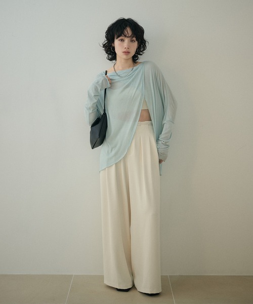 LAULEN(ローレン)の「drape neck slit nuance tops /ドレープネックスリットニュアンス長袖トップス(Tシャツ/カットソー・レディース・ブルー/ベージュ/イエロー/ブラック/アイボリー・FREE)」の16枚目の写真