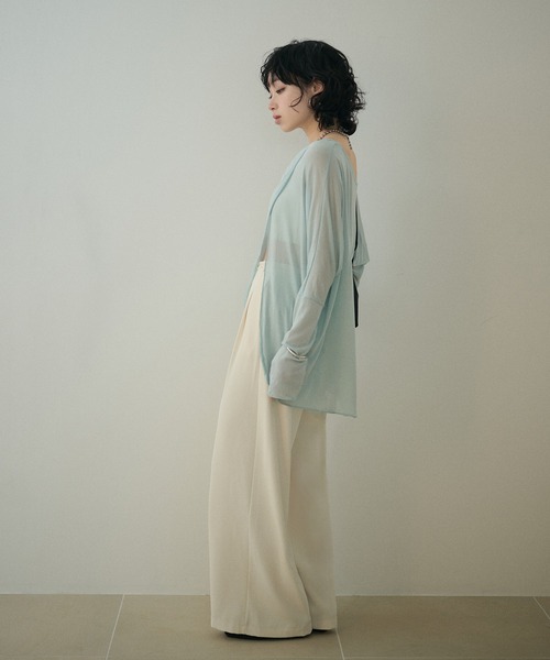 LAULEN(ローレン)の「drape neck slit nuance tops /ドレープネックスリットニュアンス長袖トップス(Tシャツ/カットソー・レディース・ブルー/ベージュ/イエロー/ブラック/アイボリー・FREE)」の21枚目の写真