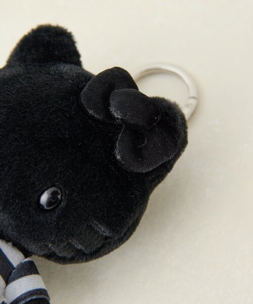 ear PAPILLONNER(イアパピヨネ)の「【HELLO KITTY(ハローキティ)×ear】コラボぬいぐるみチャーム(チャーム・レディース・ブラック・FREE)」の6枚目の写真