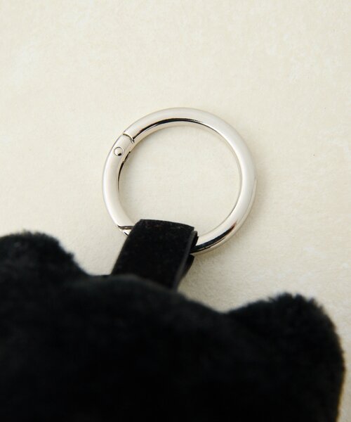 ear PAPILLONNER(イアパピヨネ)の「【HELLO KITTY(ハローキティ)×ear】コラボぬいぐるみチャーム(チャーム・レディース・ブラック・FREE)」の7枚目の写真