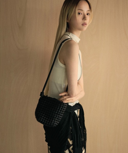LAULEN(ローレン)の「high neck sleeveless tops /ハイネックノースリーブカットソー(Tシャツ/カットソー・レディース・ブラック/グレイッシュベージュ/ライトブルー/アイボリー・FREE)」の15枚目の写真
