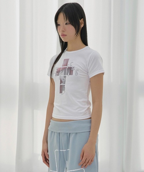 FANCY CLUB(ファンシークラブ)の「【FANCY CLUB】CROSS KIRA TEE / 【ファンシークラブ】クロスキラ半袖Tシャツ<着用動画あり>(Tシャツ/カットソー・レディース・ブラック/ホワイト/ピンク・ONE SIZE)」の8枚目の写真