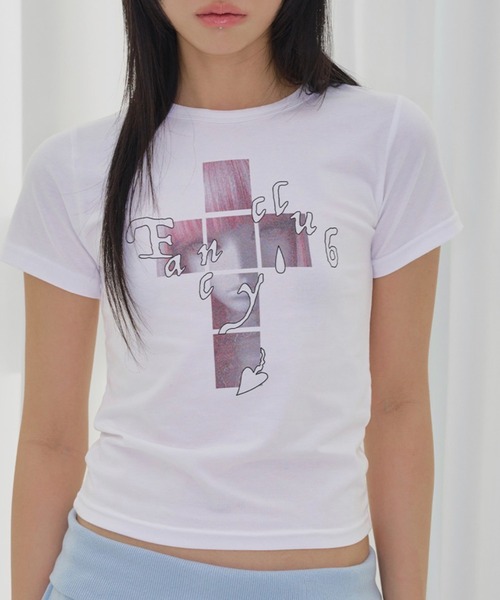 FANCY CLUB(ファンシークラブ)の「【FANCY CLUB】CROSS KIRA TEE / 【ファンシークラブ】クロスキラ半袖Tシャツ<着用動画あり>(Tシャツ/カットソー・レディース・ブラック/ホワイト/ピンク・ONE SIZE)」の6枚目の写真