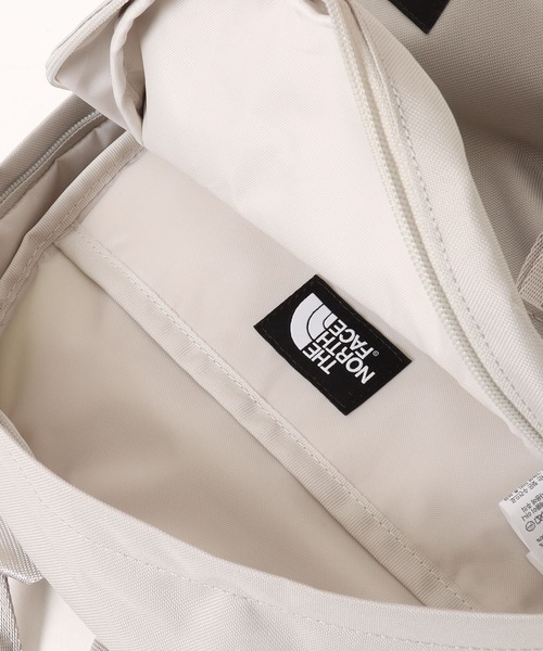 THE NORTH FACE(ザノースフェイス)の「THE NORTH FACE(ザ・ノースフェイス)/軽量 ミニリュック 10L /TNF DAY PACK MINI(バックパック/リュック・レディース・ブラック/ホワイト・FREE)」の8枚目の写真
