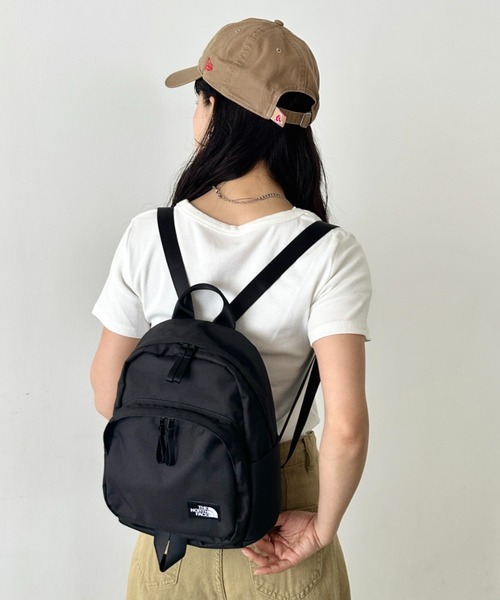 THE NORTH FACE(ザノースフェイス)の「THE NORTH FACE(ザ・ノースフェイス)/軽量 ミニリュック 10L /TNF DAY PACK MINI(バックパック/リュック・レディース・ブラック/ホワイト・FREE)」の15枚目の写真
