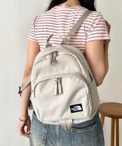 THE NORTH FACE(ザノースフェイス)の「THE NORTH FACE(ザ・ノースフェイス)/軽量 ミニリュック 10L /TNF DAY PACK MINI(バックパック/リュック・レディース・ブラック/ホワイト・FREE)」の19枚目の写真